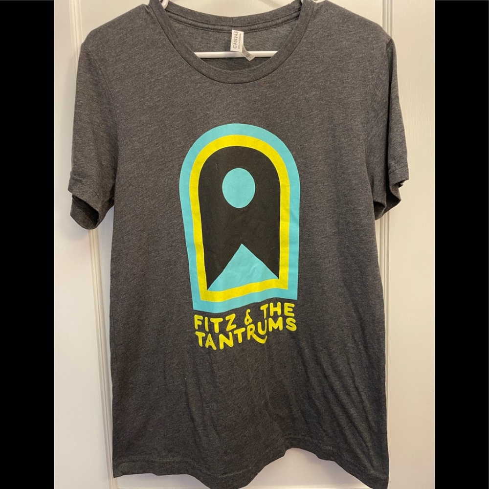 Fitz and the Tantrums T-shirt. Size medium